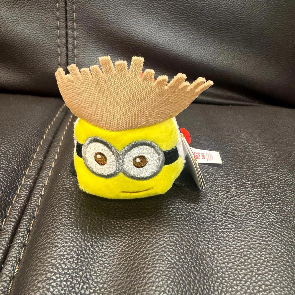 TY Teeny Tys Despicable Me 3 Tourist Dave